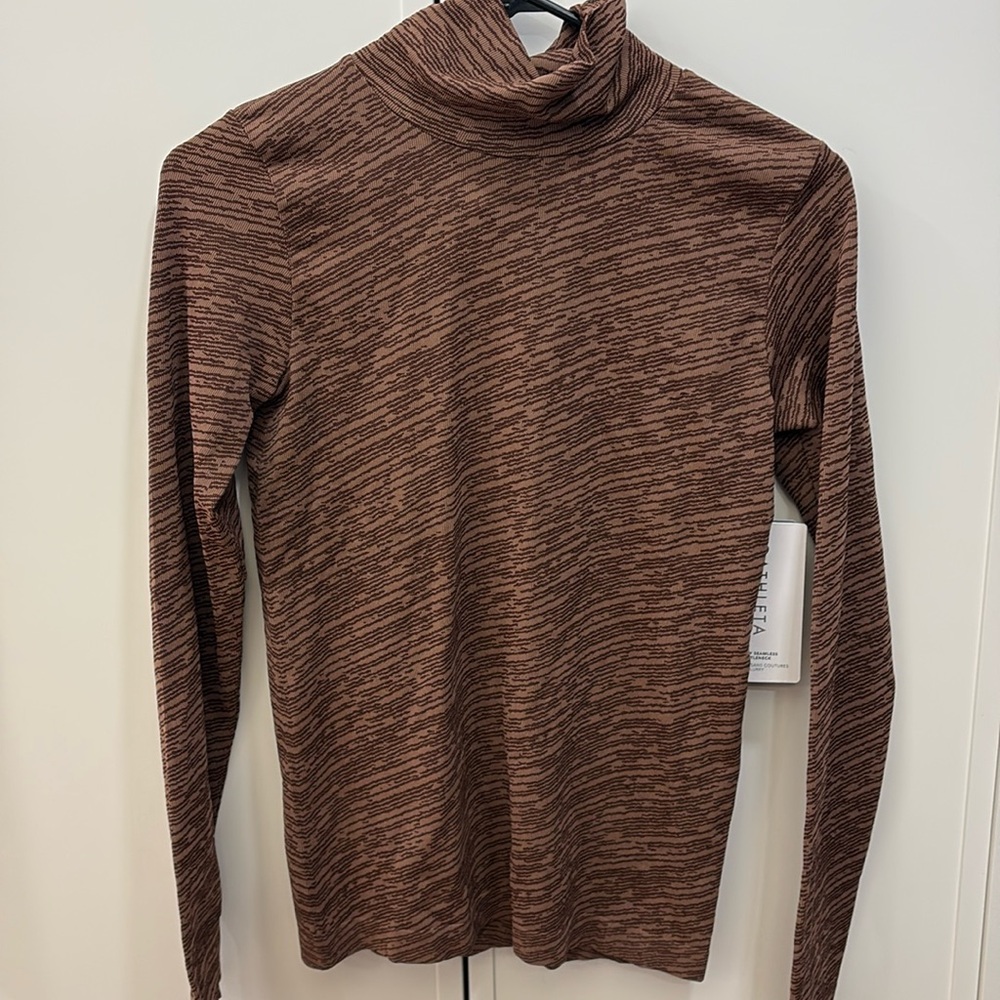 Athleta Flurry Seamless Turtleneck NWT